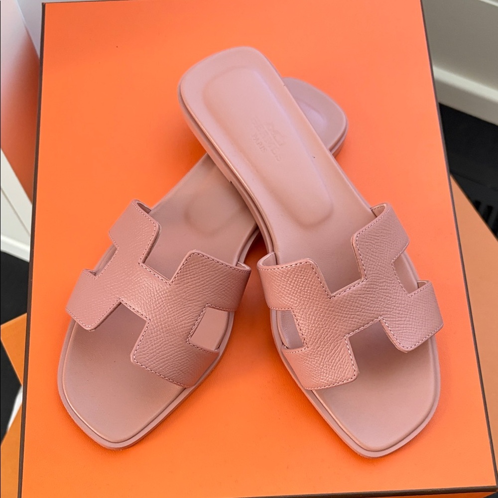 Hermes Oran flat sandals